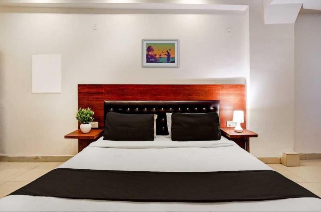 Hotel O Anshu B&B New Delhi Eksteriør bilde