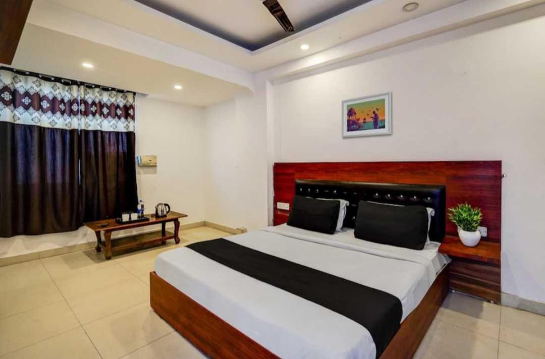 Hotel O Anshu B&B New Delhi Eksteriør bilde