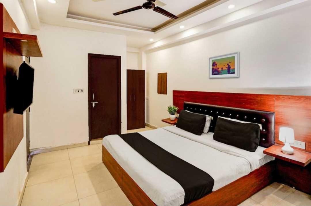 Hotel O Anshu B&B New Delhi Eksteriør bilde